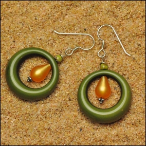 Green Vintage Lucite Hoop Earrings